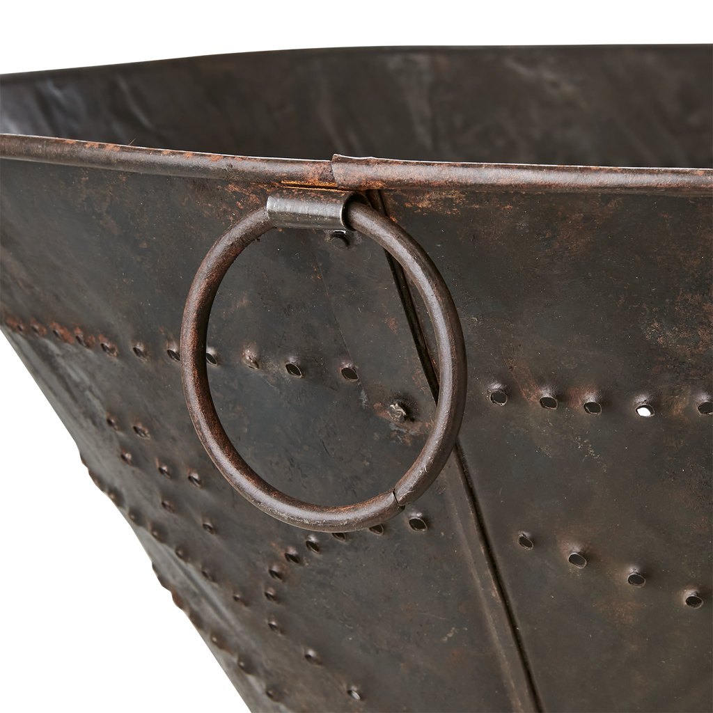 TREASURE Kruka, Rost