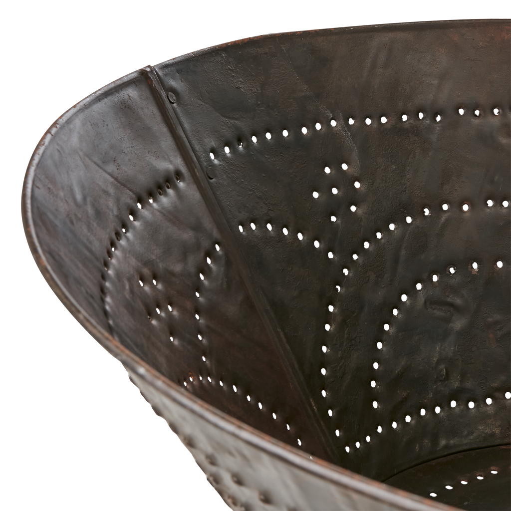 TREASURE Kruka, Rost