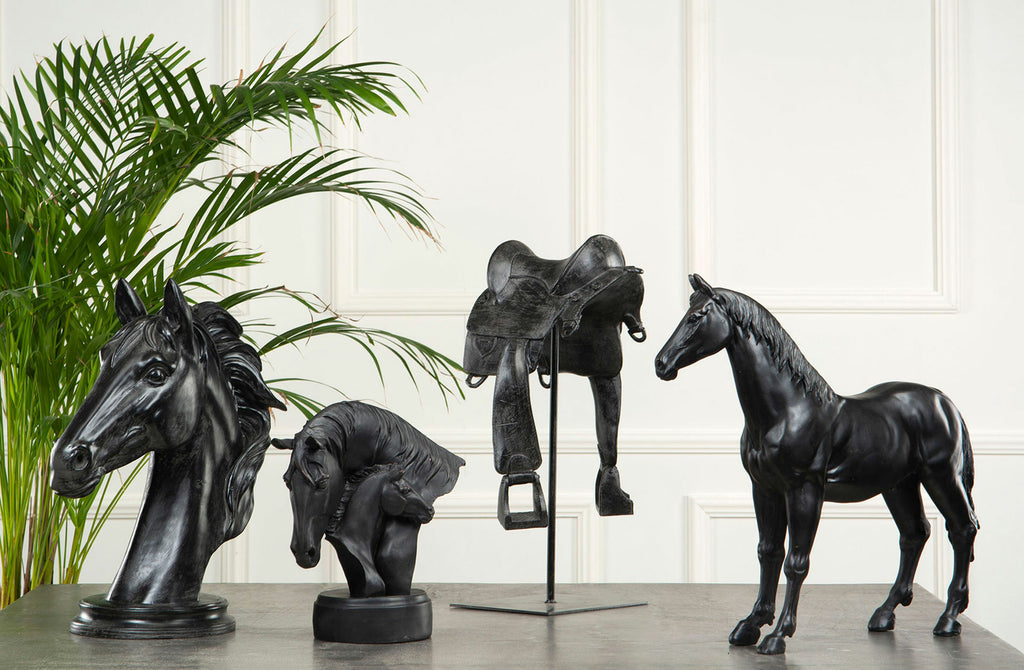 Hästsadel På Fot Brun Poly