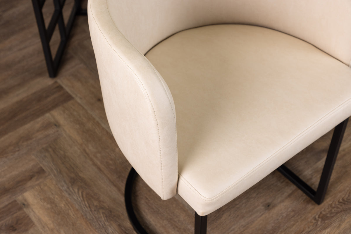 Simrishamn Matstolar Beige