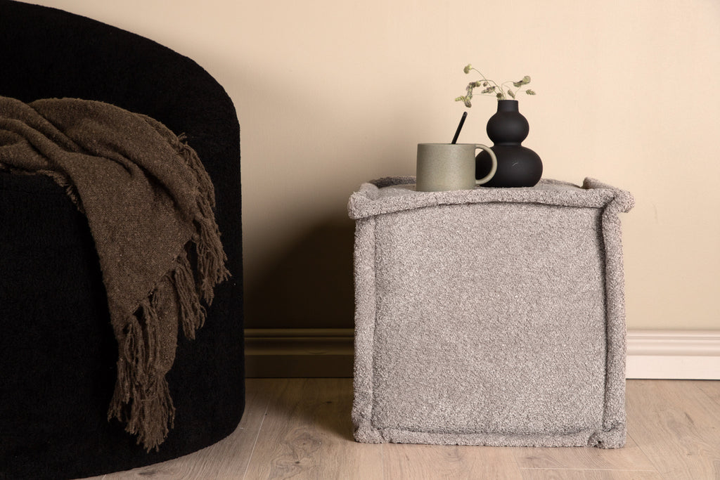 Castine Puff 40 x 38 x 40 Ljusgrå