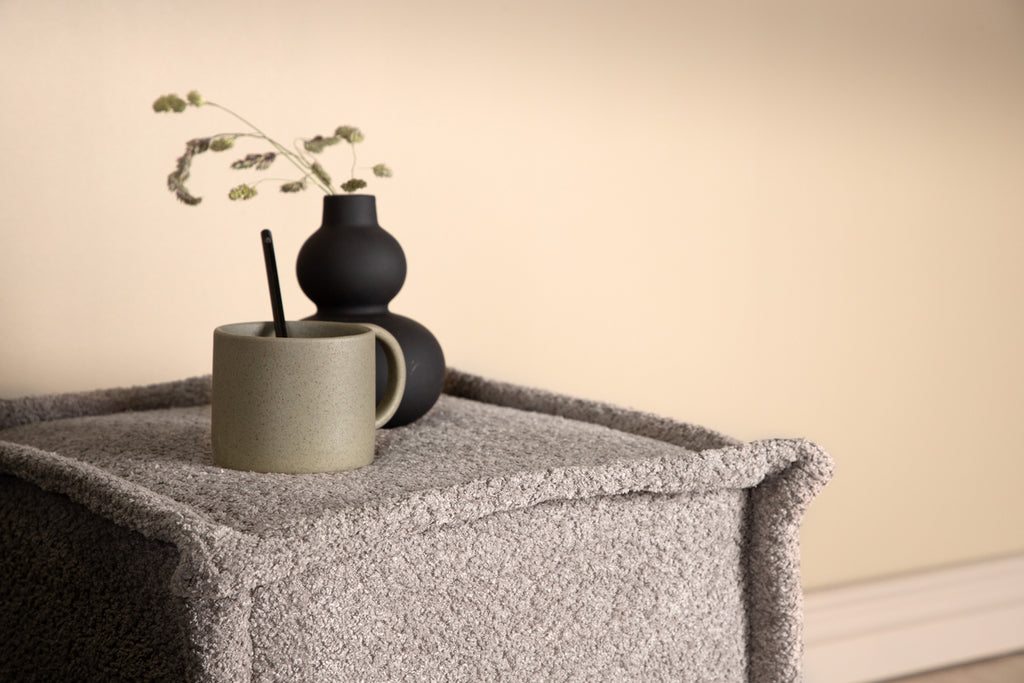 Castine Puff 40 x 38 x 40 Ljusgrå