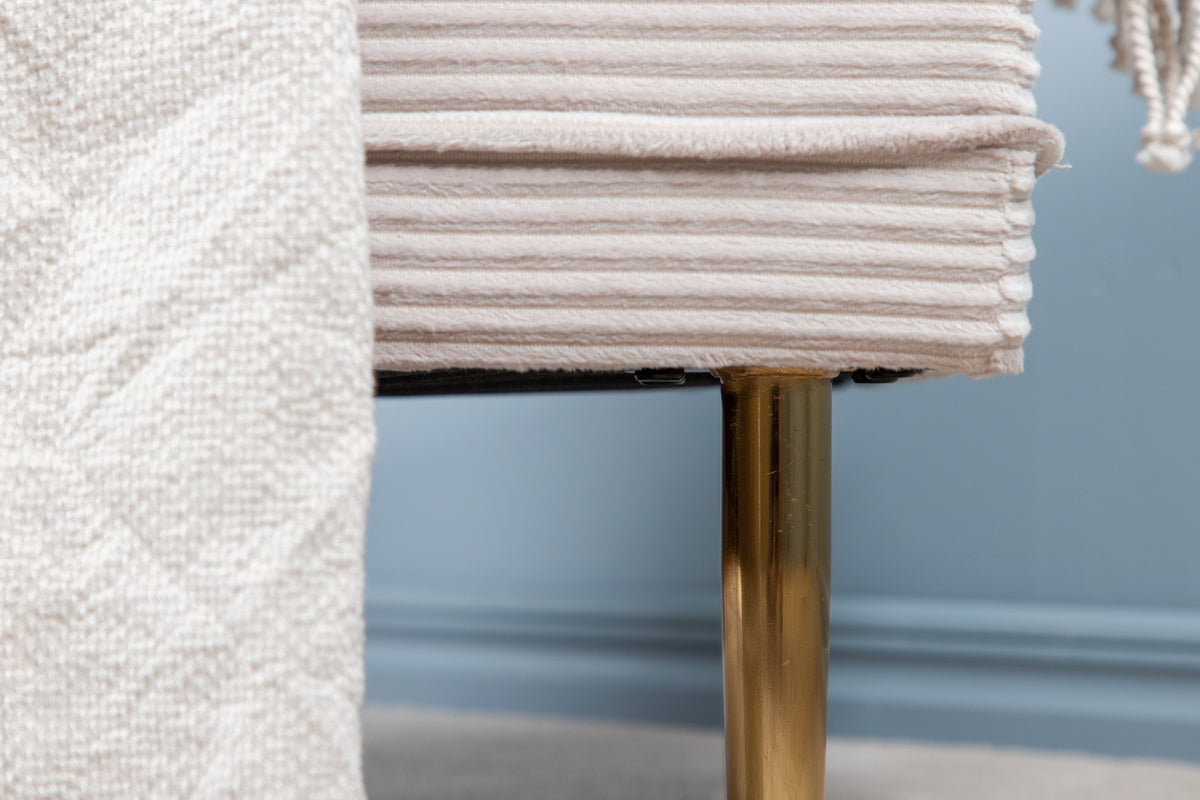 Boom Ottoman 70 x 49 x 90 Beige