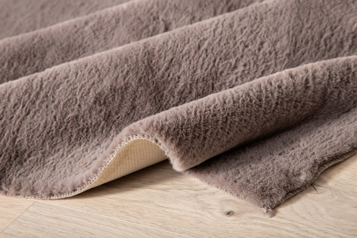 Nina Rektangulära Mattor 230 x 160 Brun