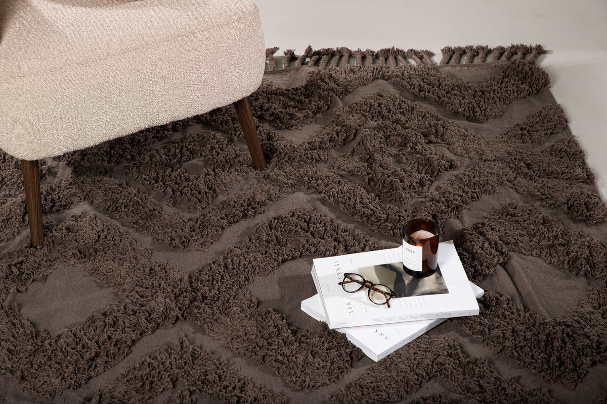 Hilma Rektangulära Mattor 350 x 250 Brun