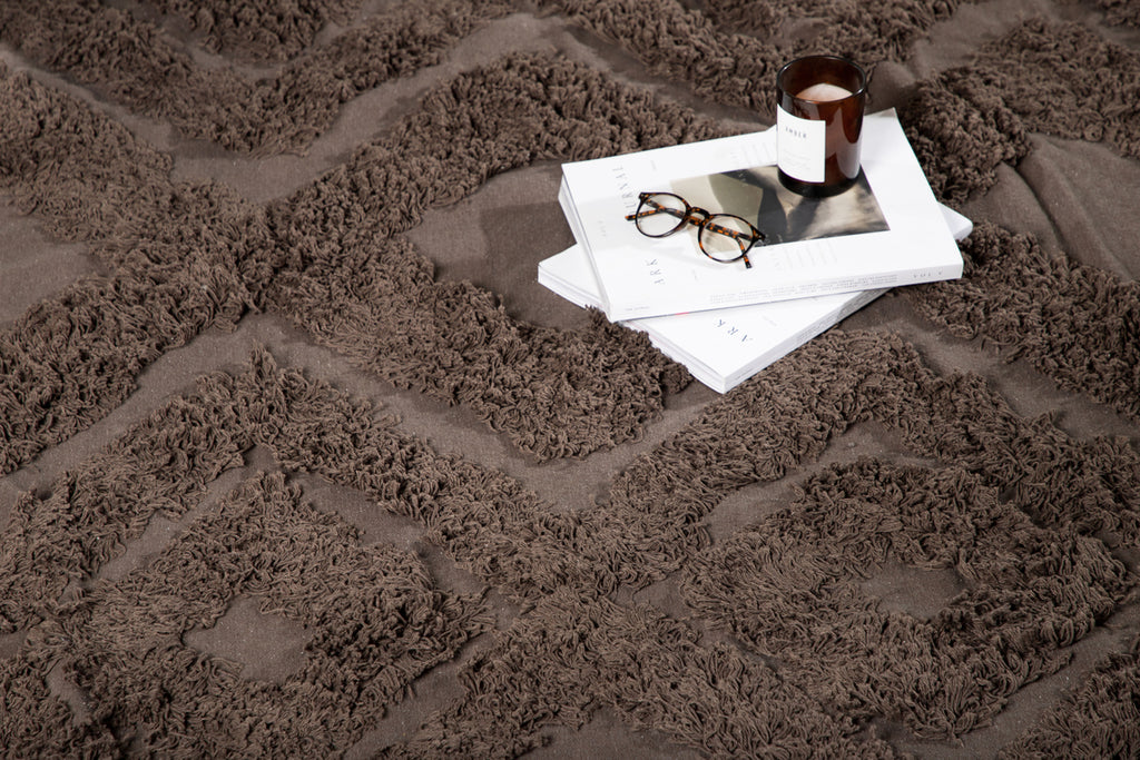 Hilma Rektangulära Mattor 350 x 250 Brun