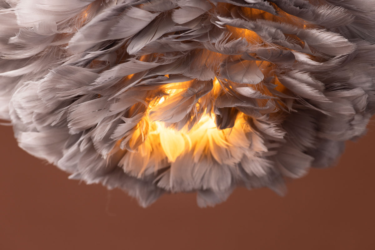 Nicola Taklampor Grå