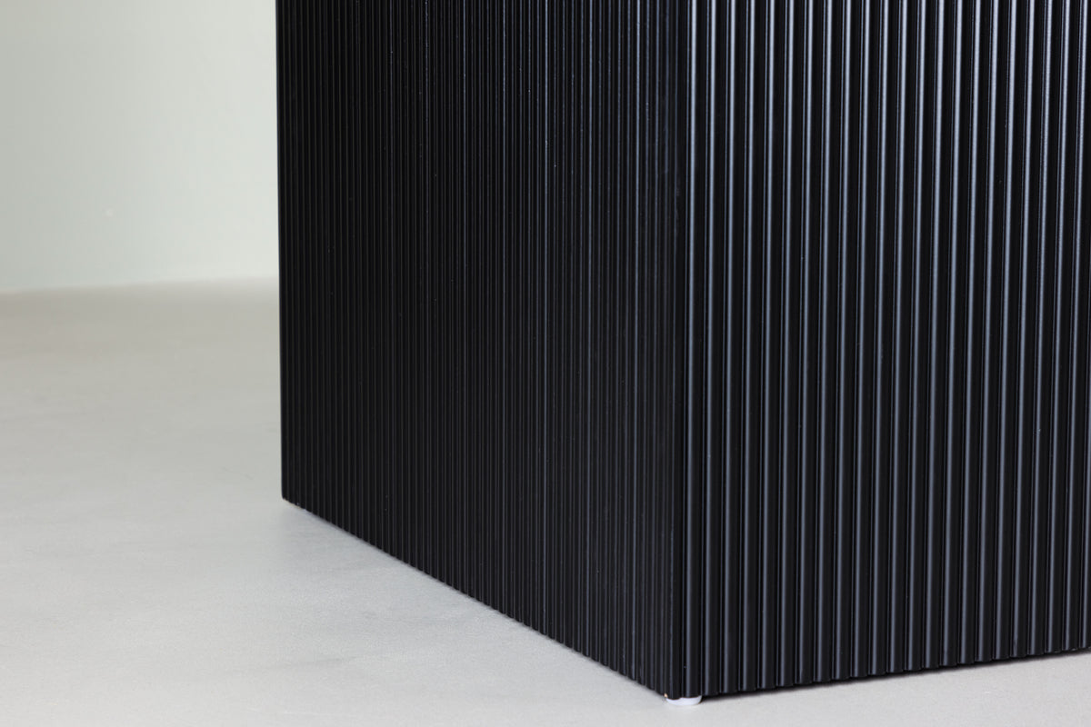 Matilda Runda Matbord ⌀130 Svart