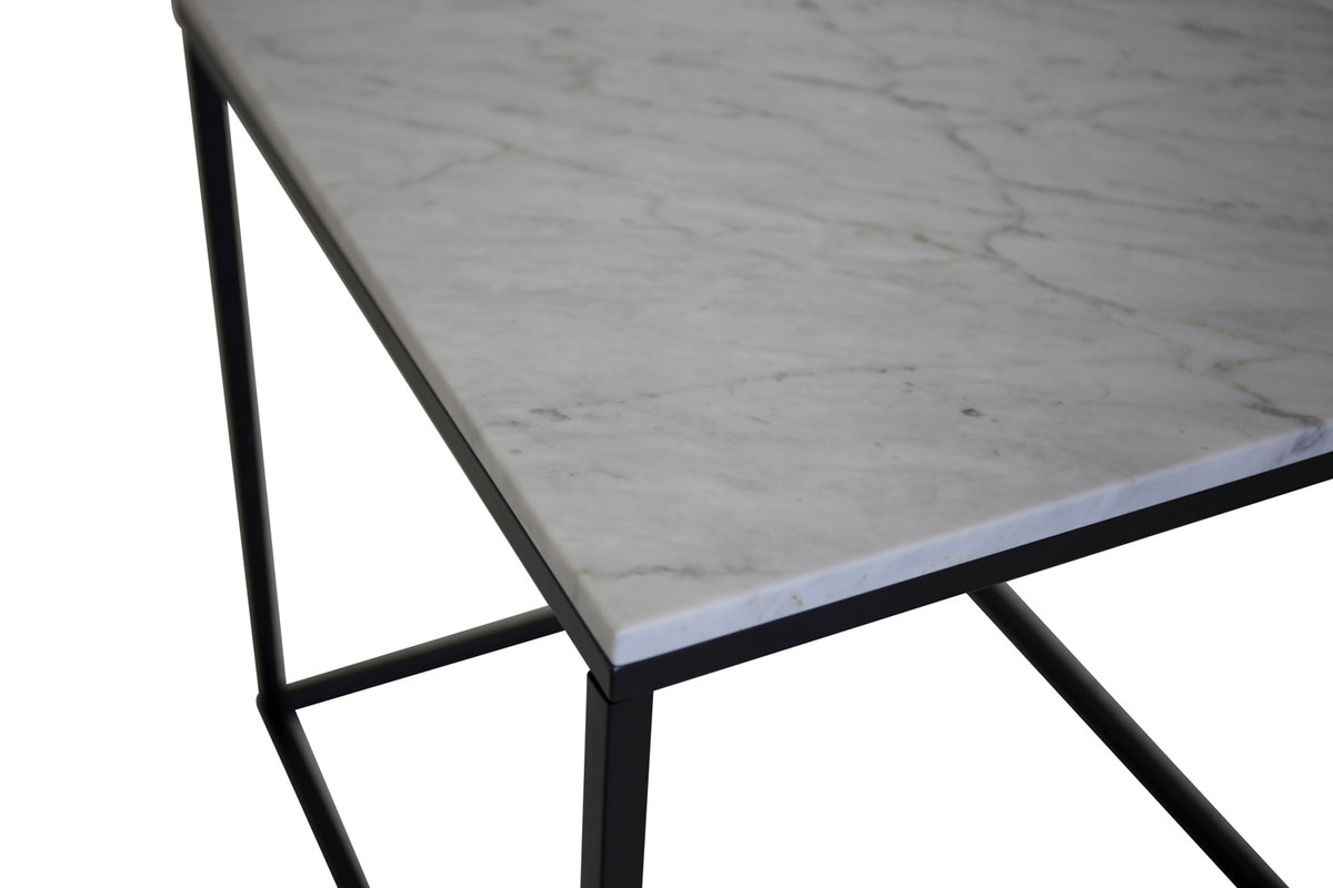 Estelle Sidobord 50 x 50 Svart