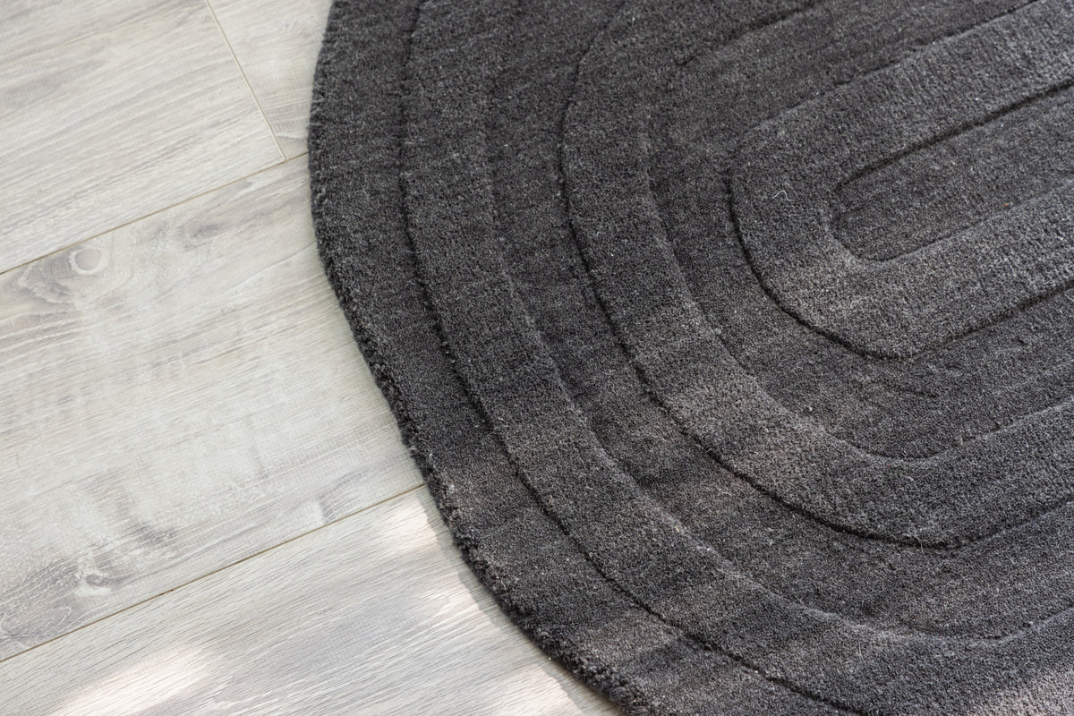 Nora Ovala Mattor 80 x 50 Svart