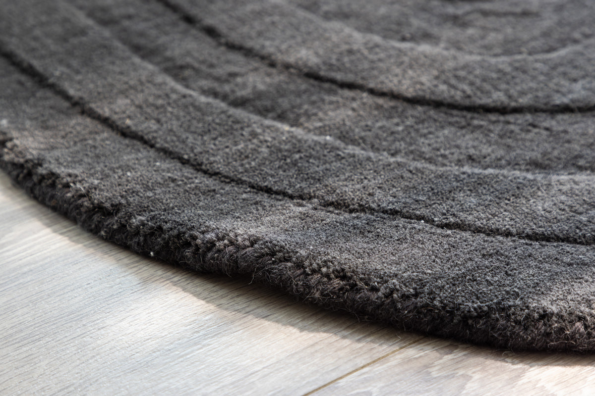 Nora Ovala Mattor 80 x 50 Svart