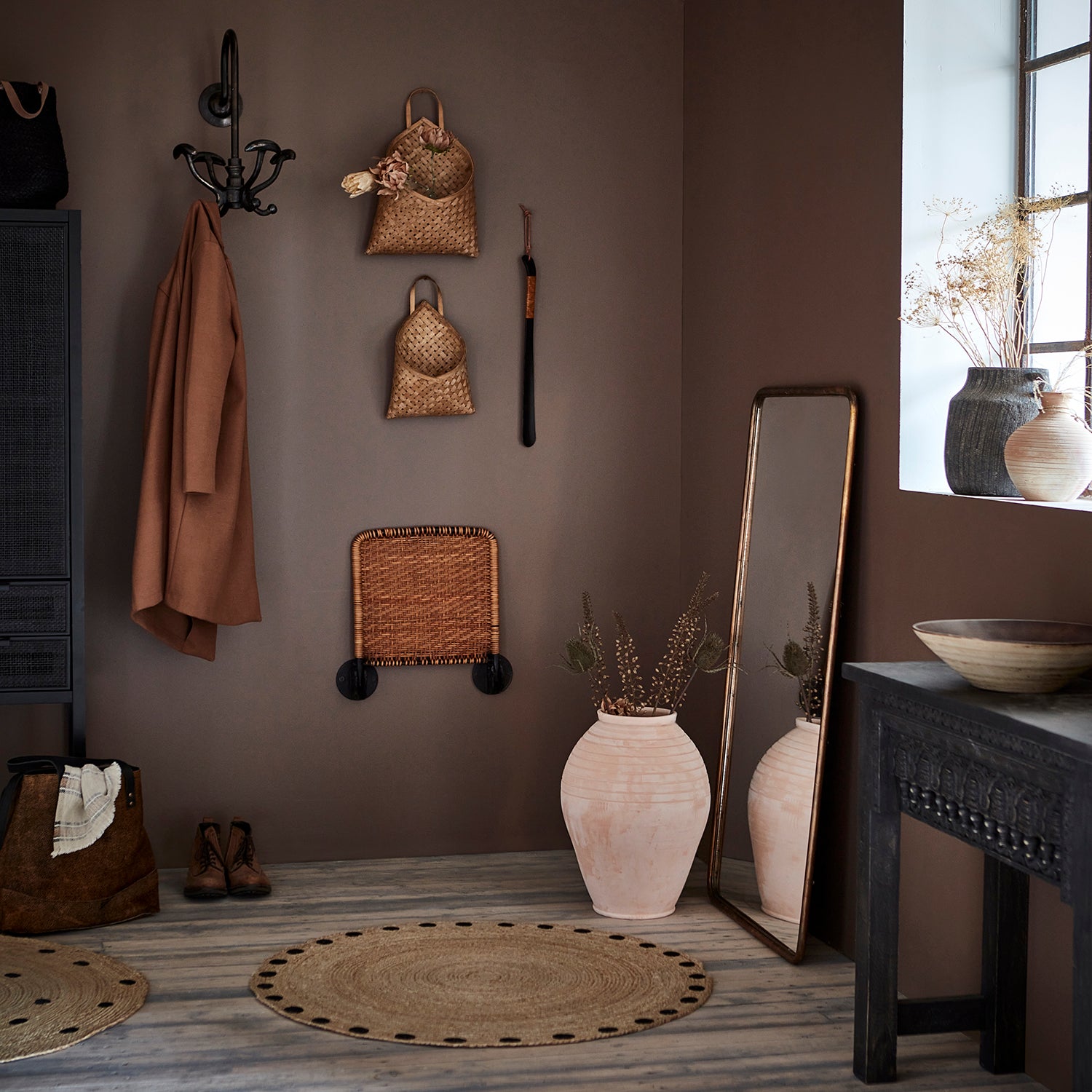 LOKE Väggstol, Svart/brun