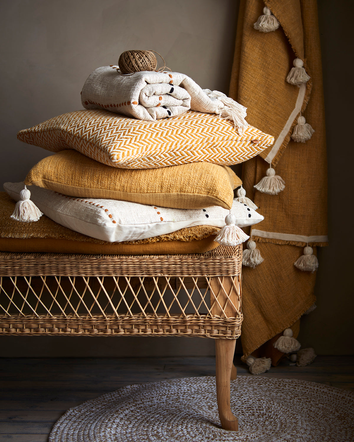 MAJA Filt, Elfenben/svart/senapsgul 2st