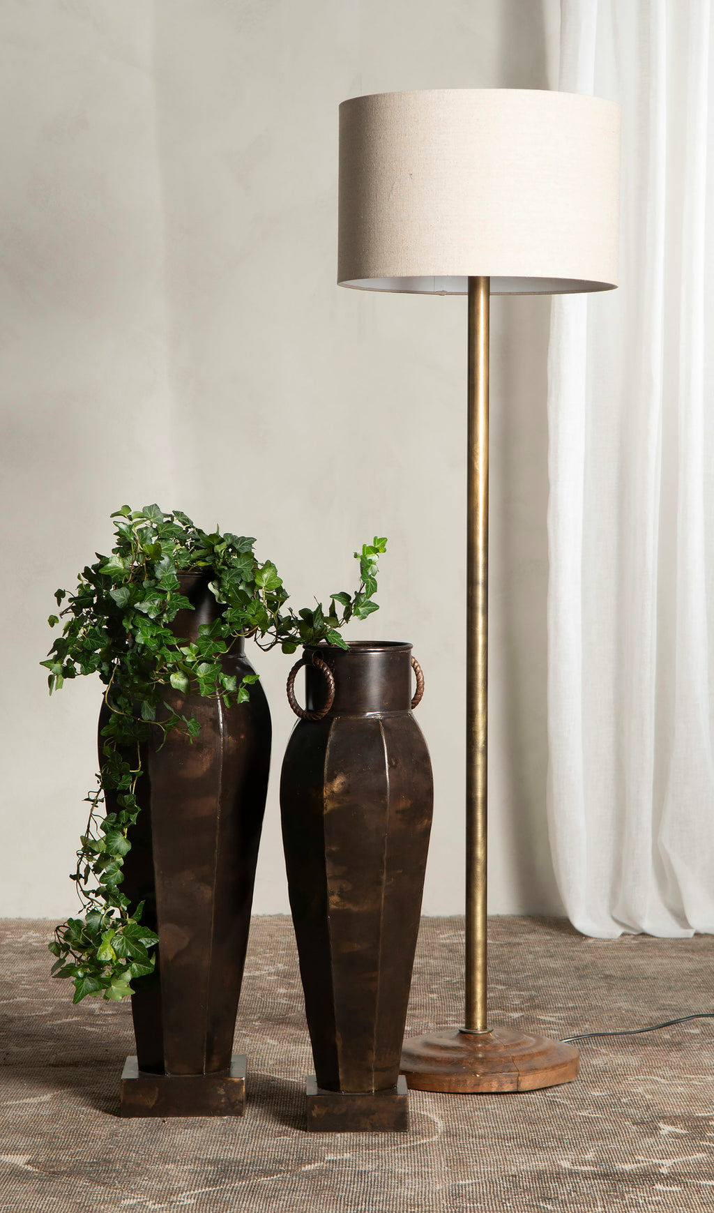 Urna Lora Antik Brun