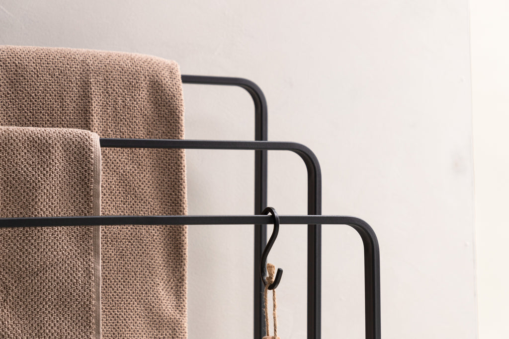 Drammen Hängare 30 x 54 x 84