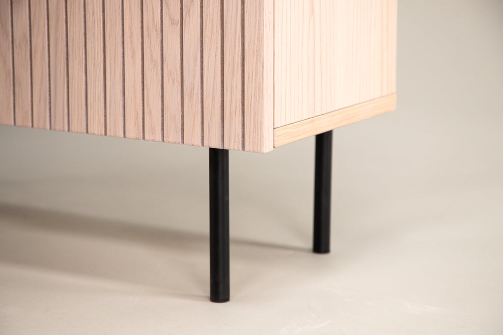 Björkön Skåp 30 x 80 x 103 Vitputsad