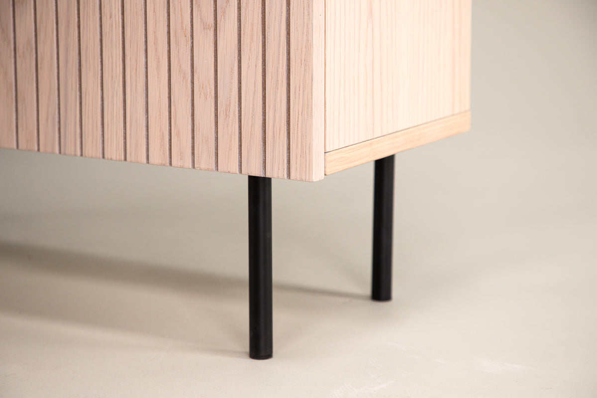 Björkön Skåp 30 x 80 x 103 Vitputsad