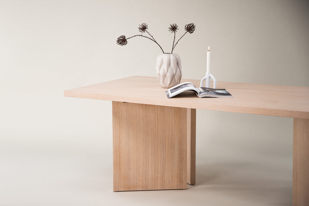 Bassholmen Rektangulära Matbord 240 x 100 Vitputsad