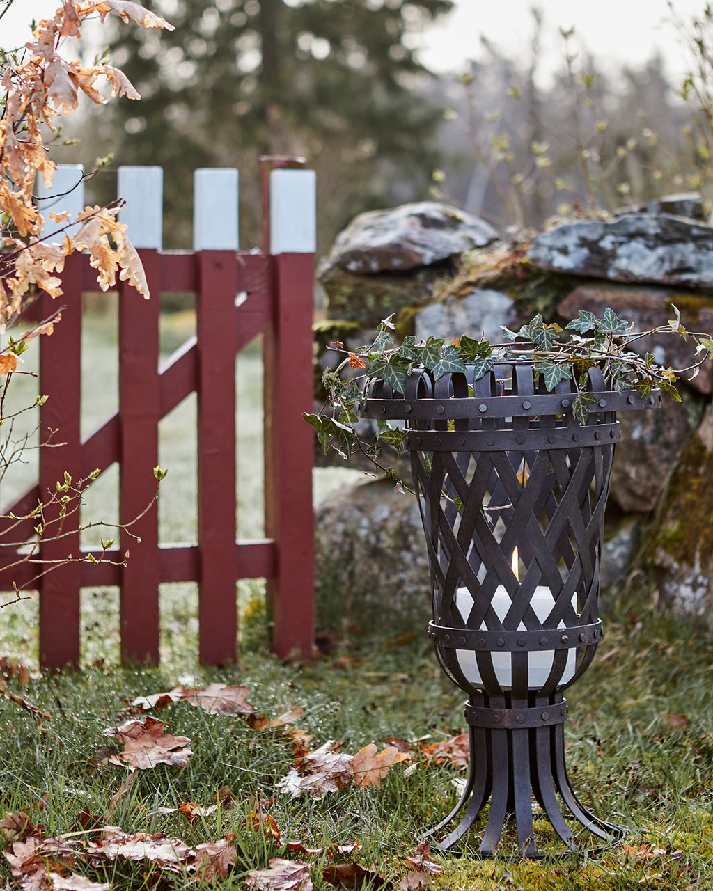 BODIL Uteljushållare/kruka M, Svart