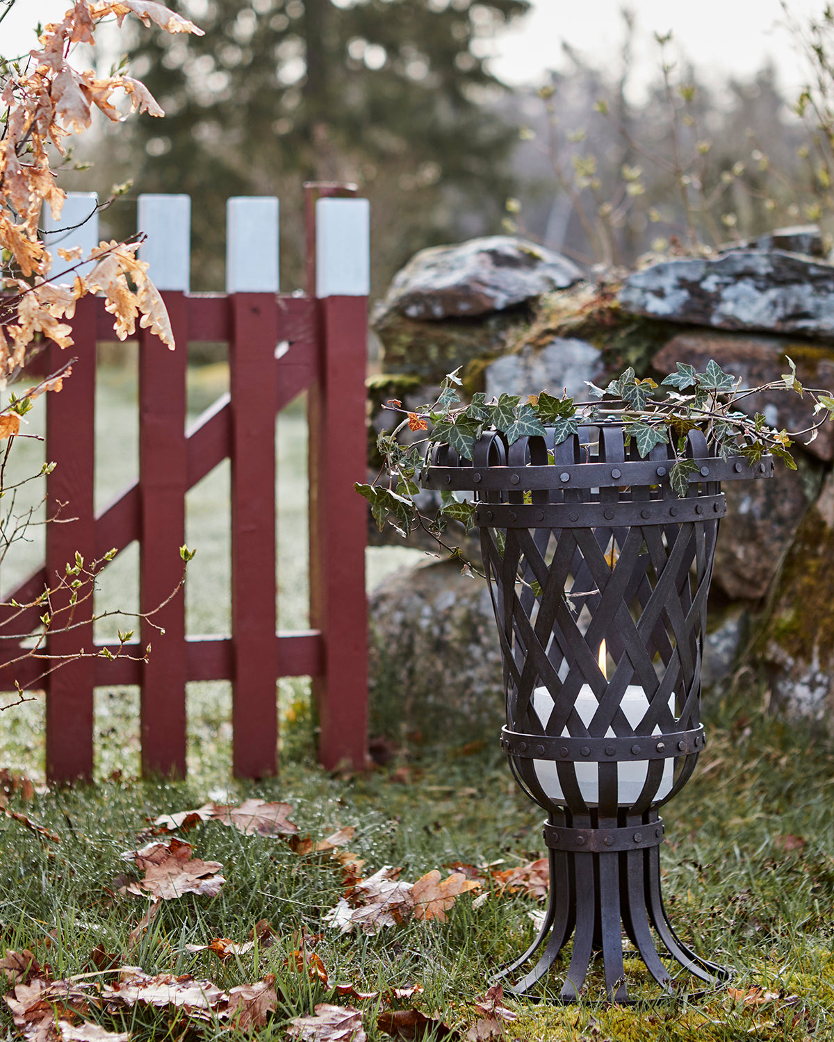 BODIL Uteljushållare/kruka M, Svart