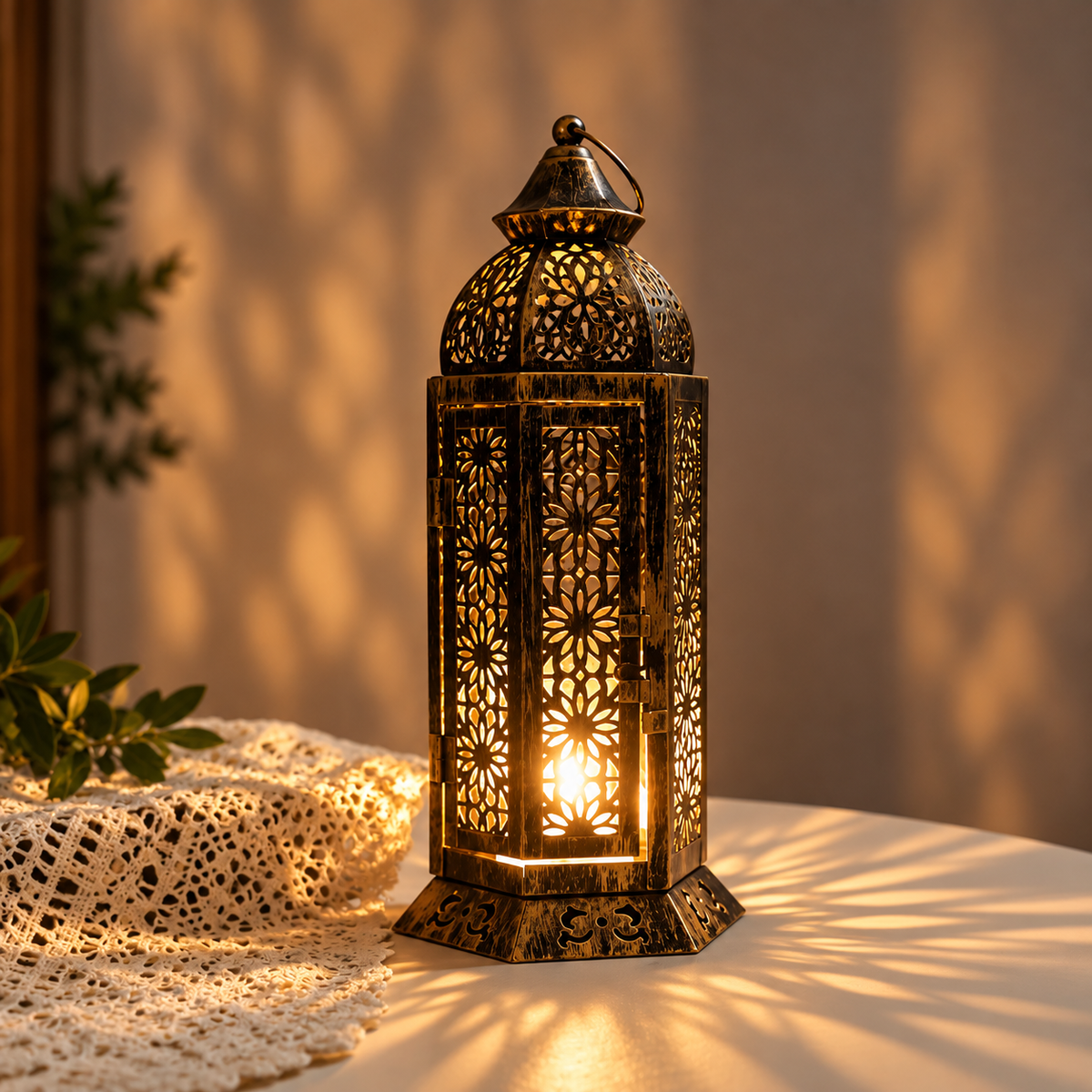 Moroccan lykta i retrodesign – dekorativ metalllykta för ljus, uteplats, vardagsrum och matbord