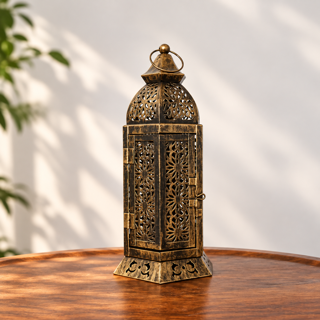 Moroccan lykta i retrodesign – dekorativ metalllykta för ljus, uteplats, vardagsrum och matbord