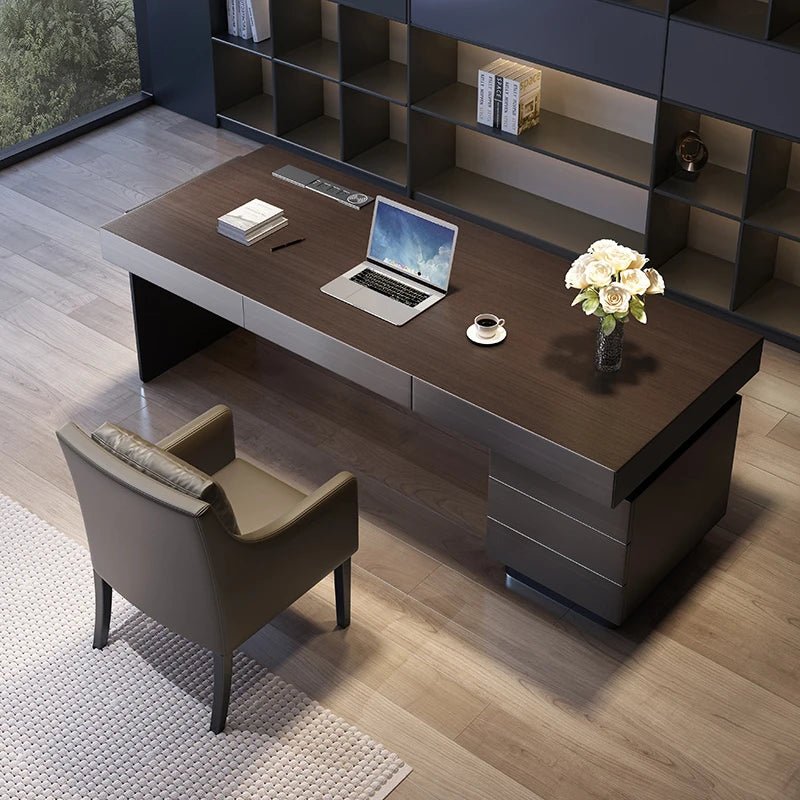 Executive Hutch Skrivbord – Förvaring & Eluttag