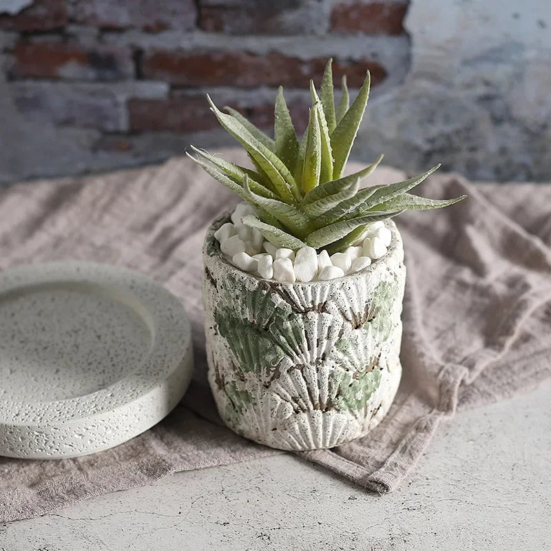 Cementkruka Nordisk Stil – Snäcka, Mossa & Stendekor Trädgård