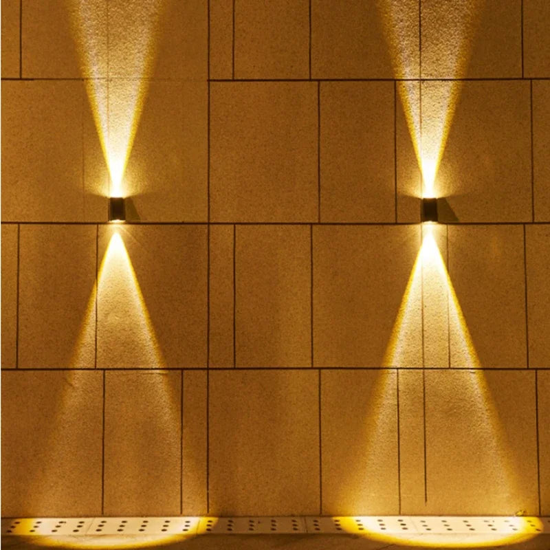 Solar Utomhus Vägglampa – Bidirektionell Trädgård