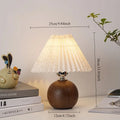 Nordisk veckad bordslampa med LED – modern sänglampa med tygskärm och tre ljuslägen