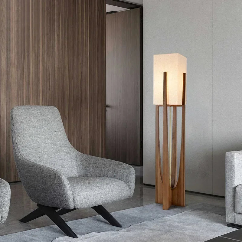 Nordisk Designer Trä Golvlampa – Teahouse & Hotell