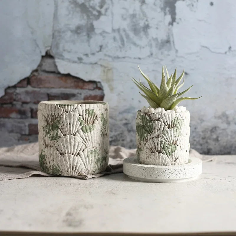 Cementkruka Nordisk Stil – Snäcka, Mossa & Stendekor Trädgård