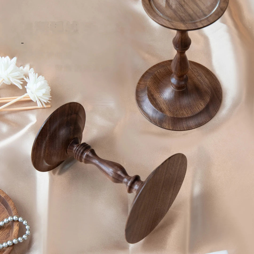 Vintage Valnöt Träljusstake Hög – Elegant Hemdekor Bröllop & Festival