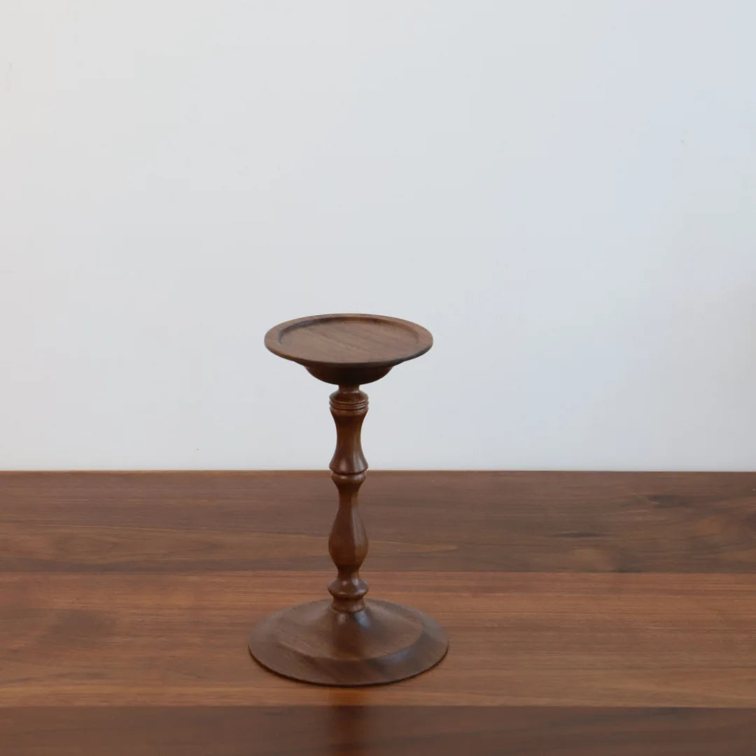 Vintage Valnöt Träljusstake Hög – Elegant Hemdekor Bröllop & Festival