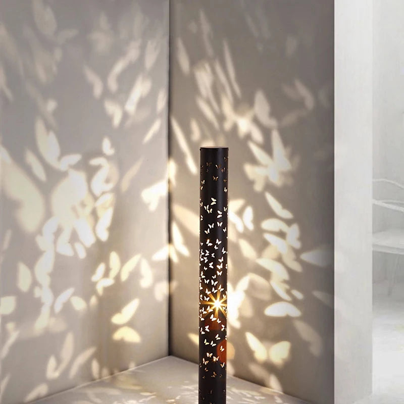Nordisk INS Golvlampa LED – Minimalist Vardagsrum