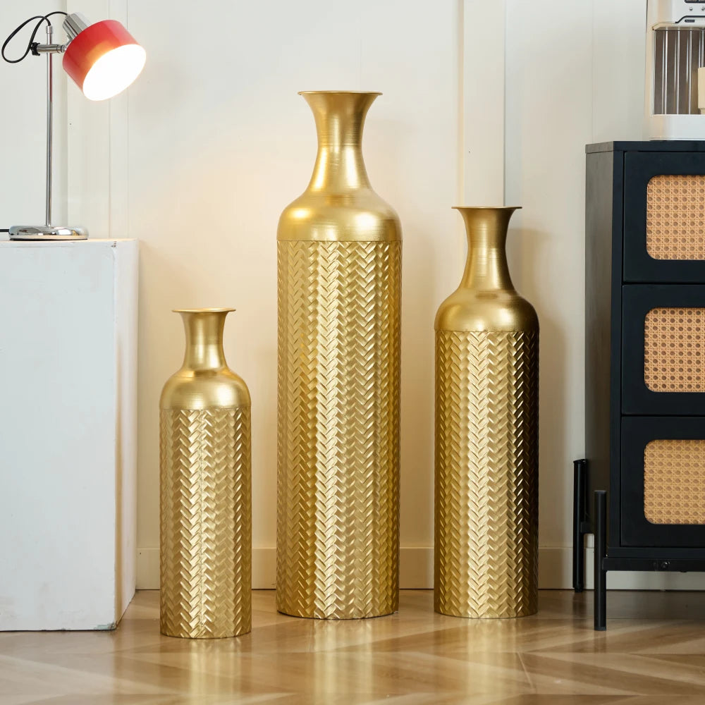 3-Pack Guldfärgade Golvvaser 50/66/83 cm – Texturerad Vintage Metall
