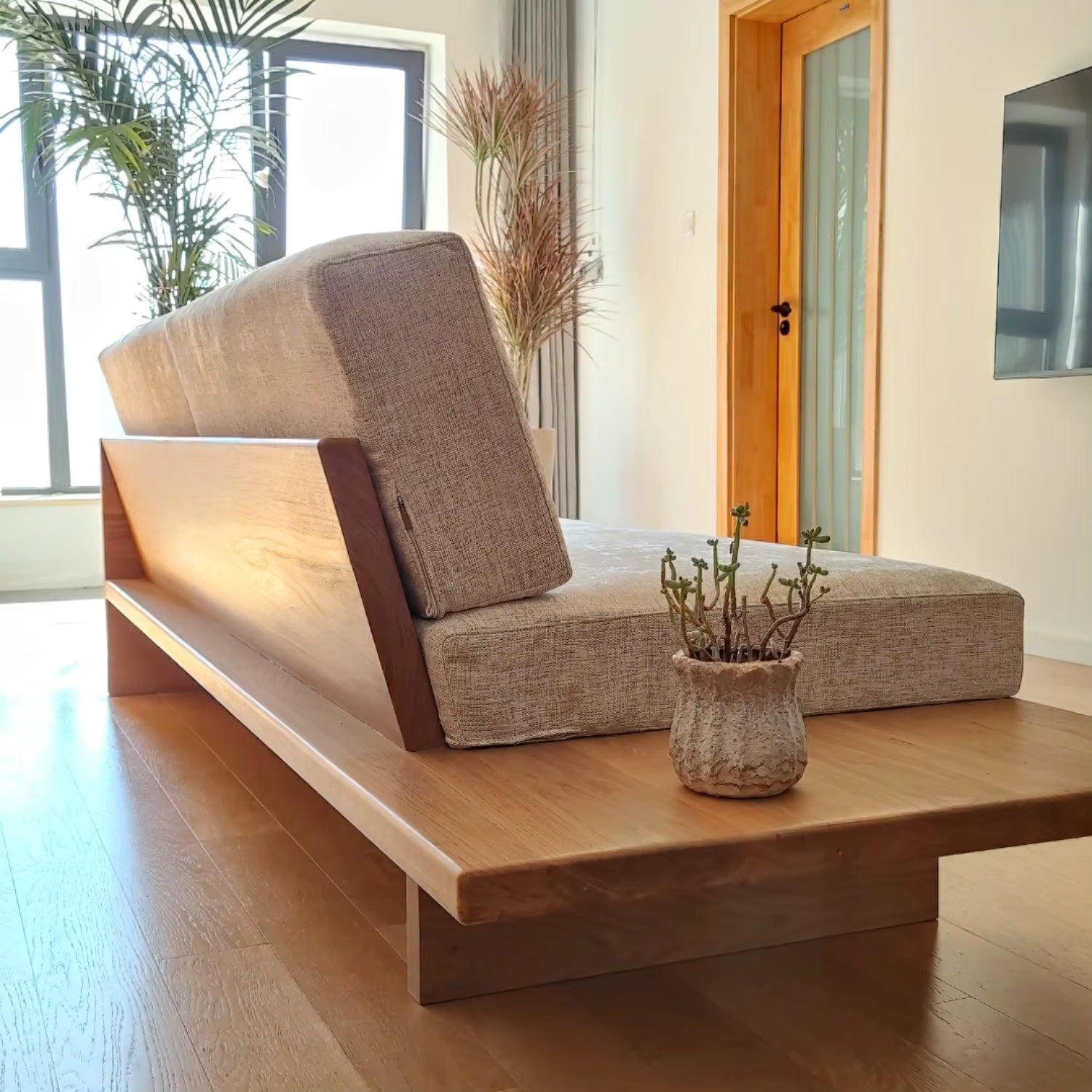 Nordisk Loungesoffa – Minimalistisk Golvsoffa
