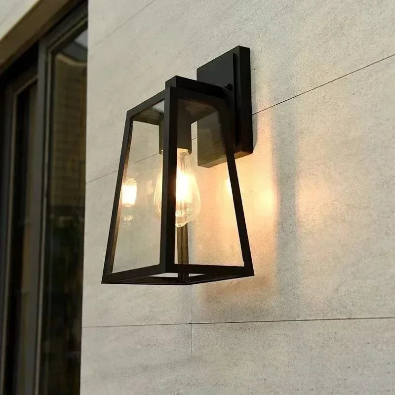 Europeisk Utomhus Vägglampa – Kraftig & Ljusstark