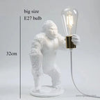 Gorilla Golvlampa Resin – Kreativ Djurdekorationslampa