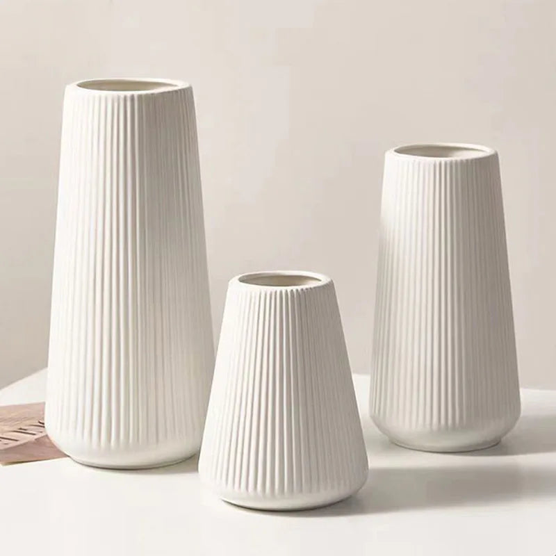 Nordisk Plastvas Dekorativ – Blomsterarrangemang & Heminredning