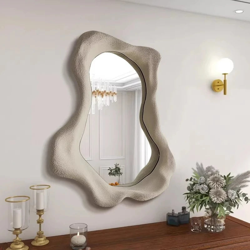 Nordisk Oregelbunden Badrumsspegel LED Lyx – Väggmonterad Makeupssmegel