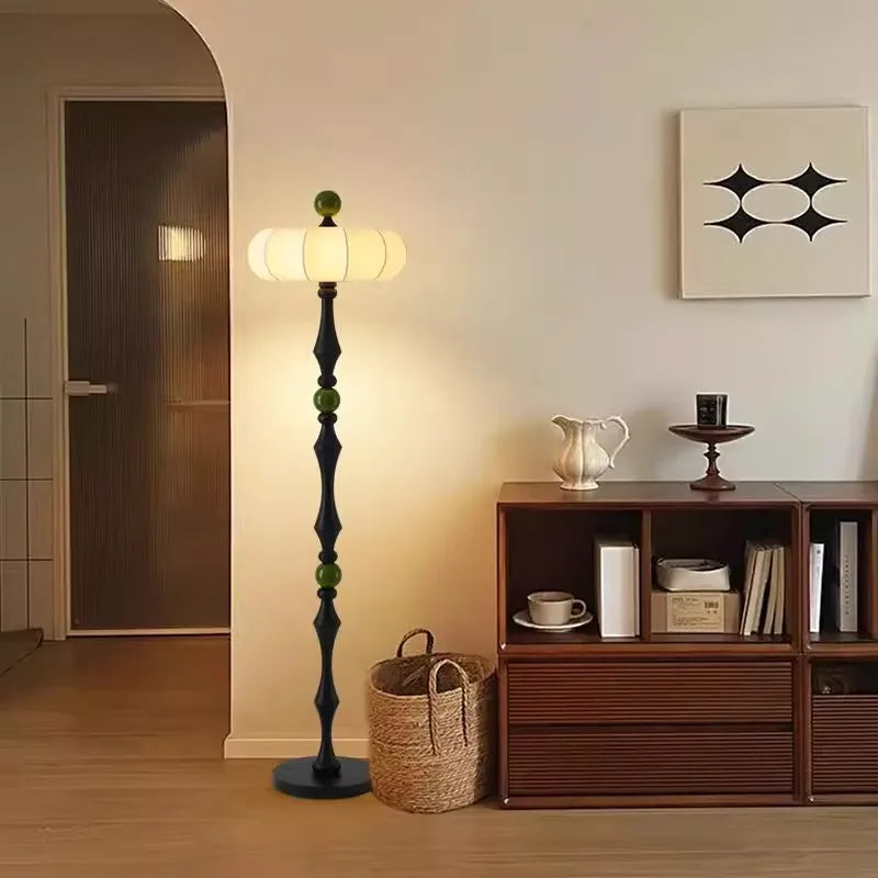 Retro Vit Trä Golvlampa E27 – Klassisk Sovrum & Vardagsrum