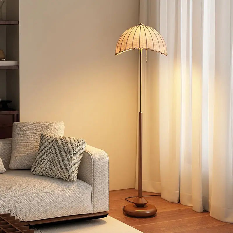 Mid-Century Wabi-Sabi Metallgolvlampa – Lyxig Stämning