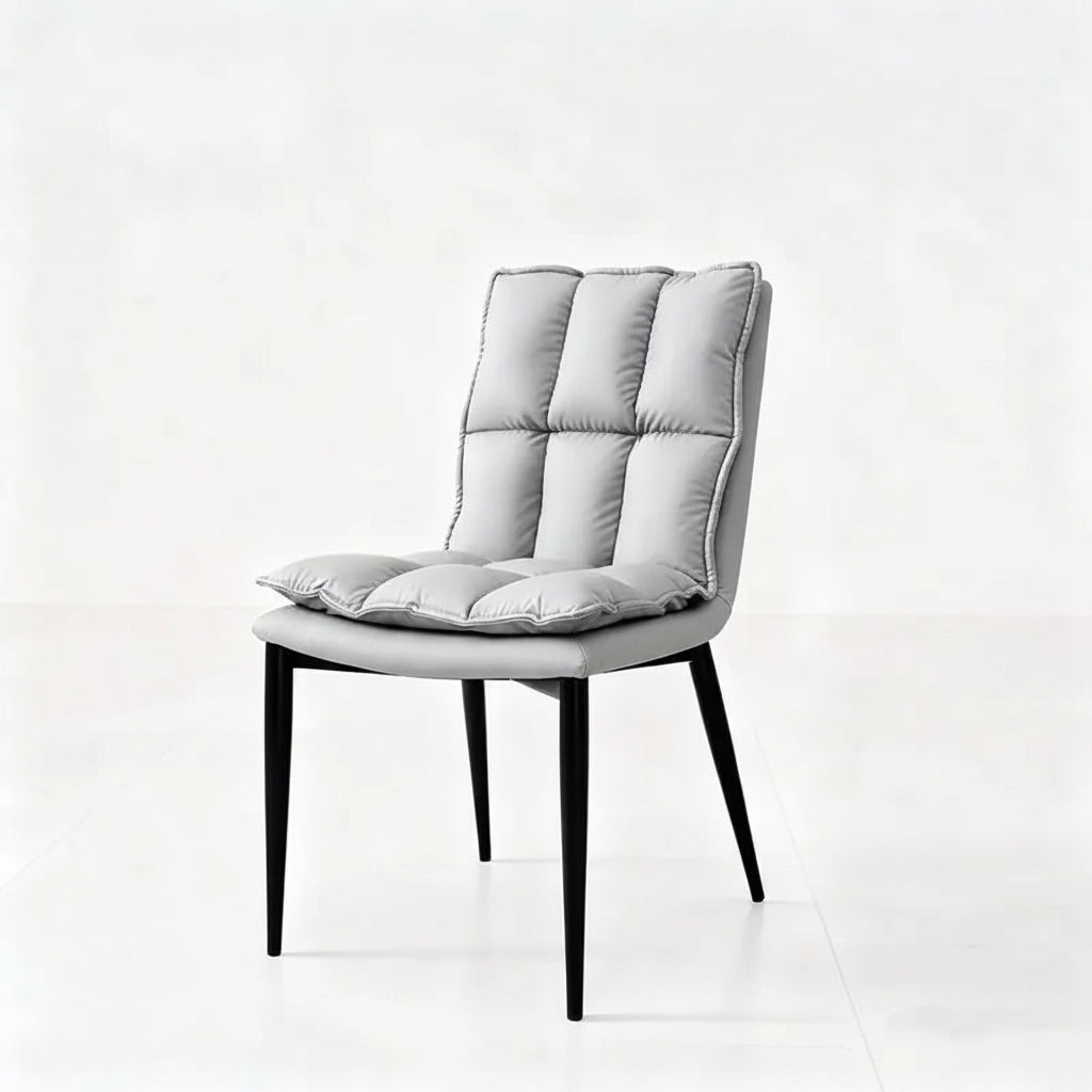 Designmatstol – Stoppad Lyxstol i Metall