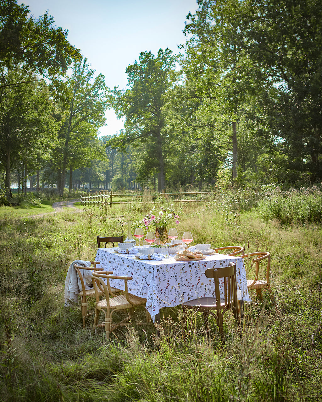 FLORA Bordsduk, Flerfärgad