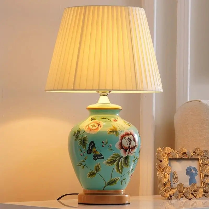 Nordisk Vintage Keramisk Bordslampa – Tyglampskärm