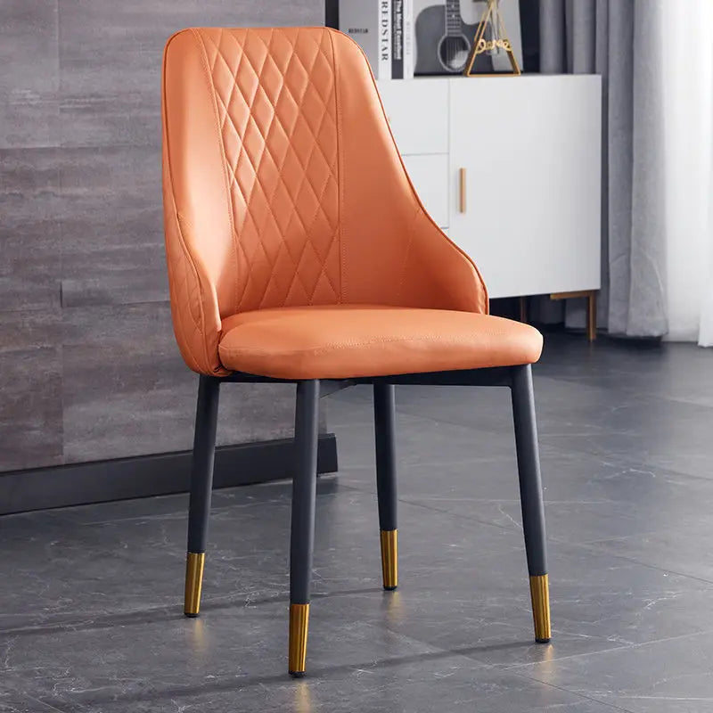 Restaurangstol UVR – Enkel & Modern