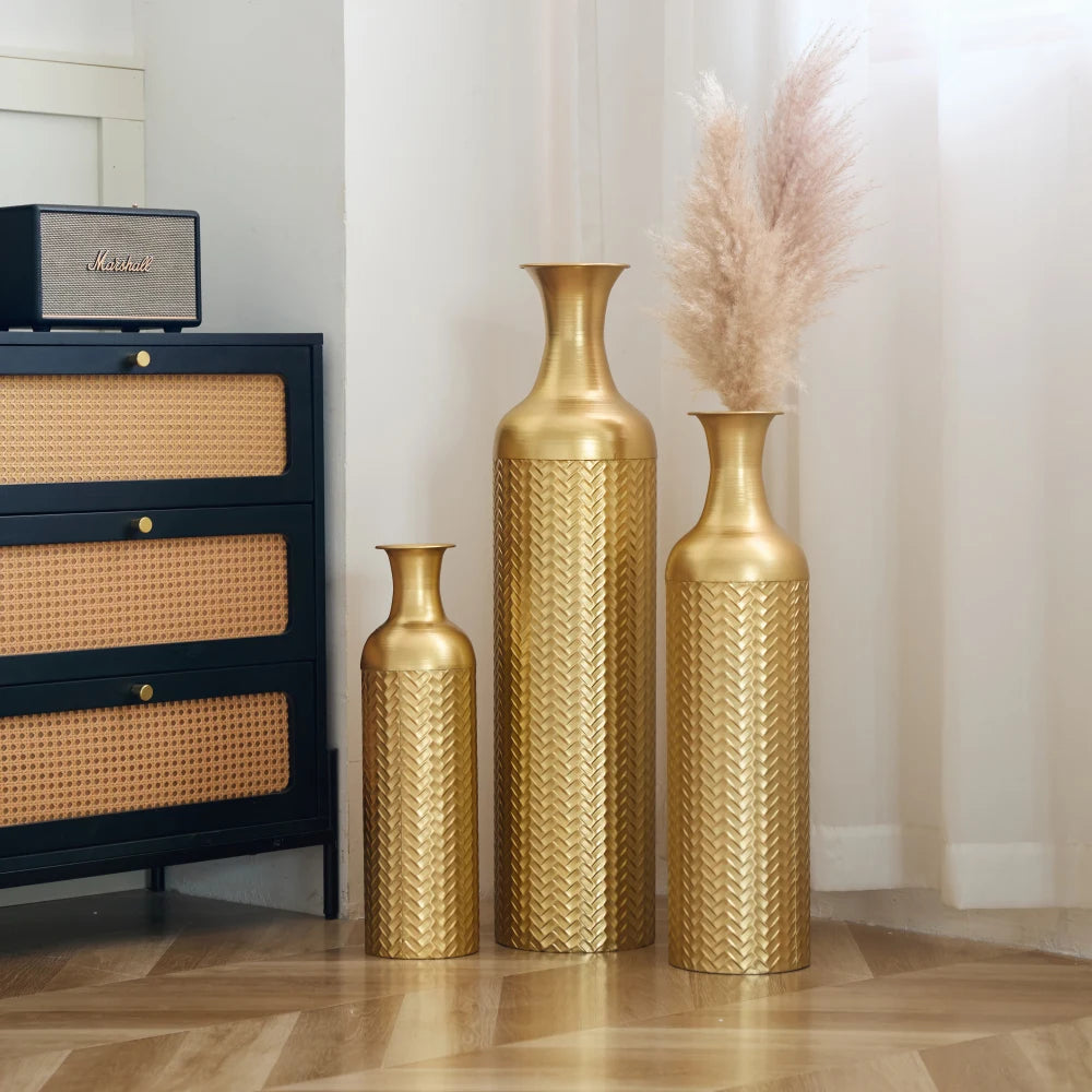 3-Pack Guldfärgade Golvvaser 50/66/83 cm – Texturerad Vintage Metall