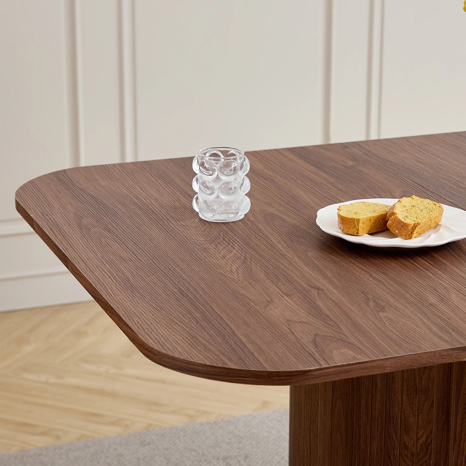 Matbord Nordisk Massivt Trä – 4-6 Pers