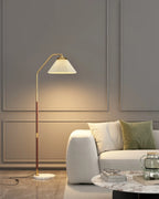 Nordisk Golvlampa Plisserad Lampskärm – Soffa & Sovrum